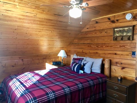 River Dreaming House in Sevier County