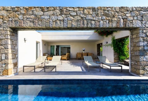 Patio, Swimming pool