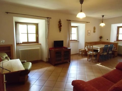 Rio Gambis Apartment Apartment in Cavalese