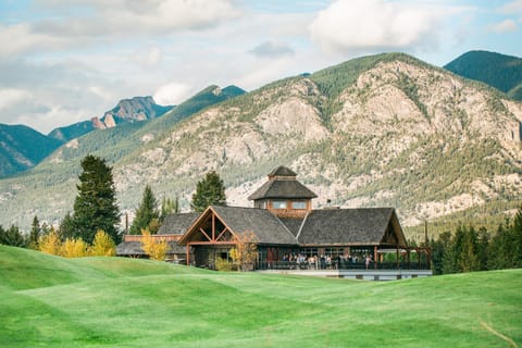 Headwaters Lodge at Eagle Ranch Resort Resort in Invermere
