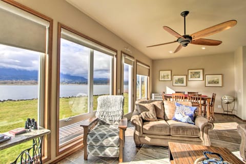 Bayside Home - 6 Miles to Olympic National Forest! House in Hood Canal