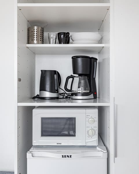 Coffee/tea facilities, minibar