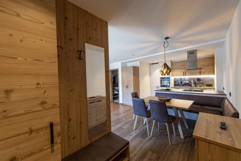 Luech da Perteut - Panorama and Wellness Apartment in Sëlva