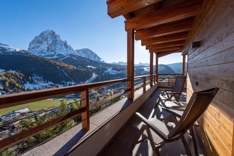 Luech da Perteut - Panorama and Wellness Apartment in Sëlva