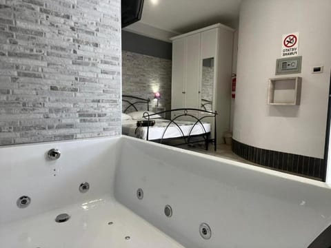 Sweet Home & Wellness Luxury Apartment Eigentumswohnung in Nettuno