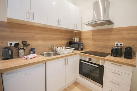 Lille Centre - Nice, cozy and functional studio Apartment in Lille