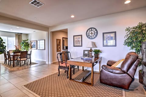Single-Story San Bernardino Home with Valley Views! Casa in San Bernardino