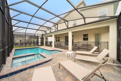 2869FU LUXURY 7 BED/5 BA (SANITIZED) Maison in Kissimmee