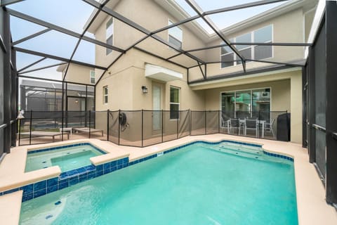 2744HM VILLA 5 BED/5 BA (SANITIZED) House in Kissimmee