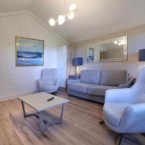 Newly Refurbished Self-Catering Lodge Sleeping 5 House in Ireland