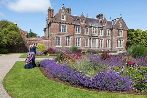 Newly Refurbished Self-Catering Lodge Sleeping 5 House in Ireland