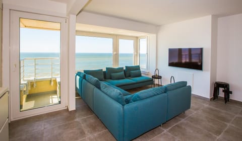 TV and multimedia, Balcony/Terrace, Living room, Seating area, Sea view