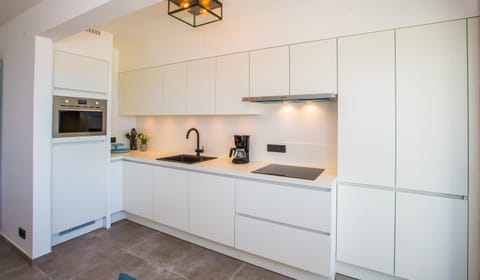 Coffee/tea facilities, Kitchen or kitchenette