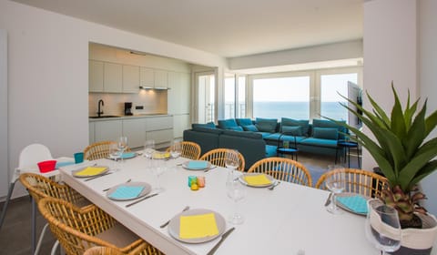 Living room, Dining area, Sea view