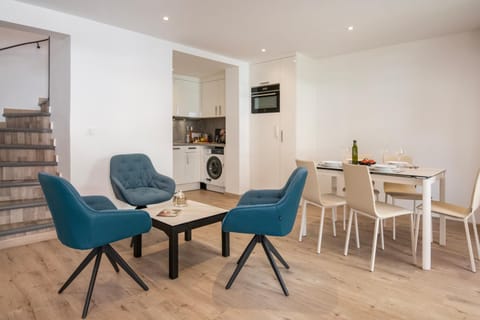 Kitchen or kitchenette, Living room, Dining area