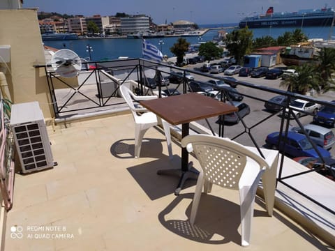 Harbour Loft Apartment in İzmir Province