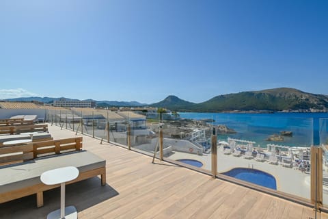 View (from property/room), Balcony/Terrace, Sea view