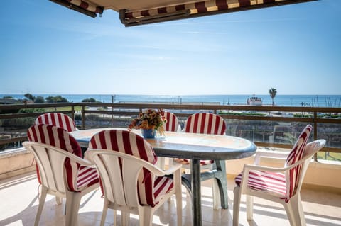 AT126 Les Dunes Apartment in Torredembarra