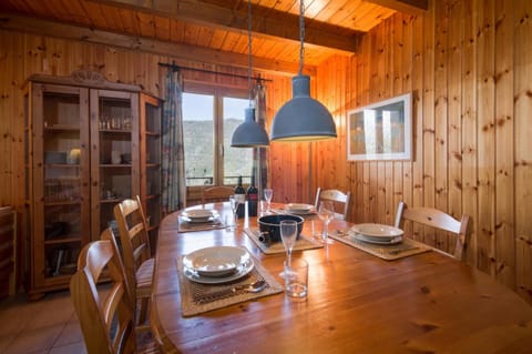 Food and drinks, Dining area