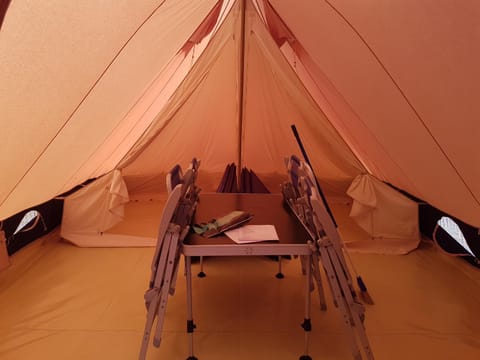 Ameland Tentenverhuur Campground/ 
RV Resort in Nes