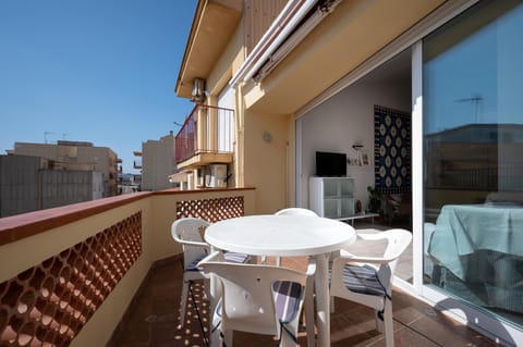 AT243 Baix a Mar Apartment in Torredembarra