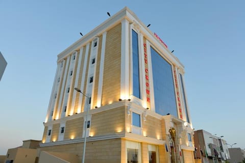 Crown City Hotel Apartment in Riyadh