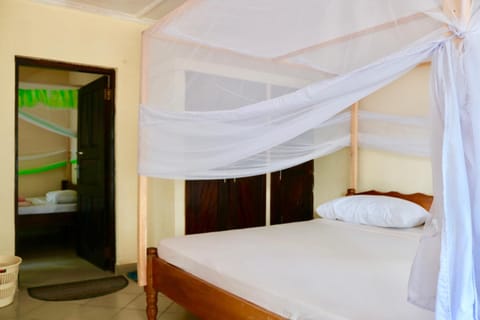 A wonderful Beach property in Diani Beach Kenyaa dream holiday place Bed and Breakfast in Mombasa