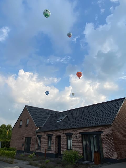 BEe HOME - Urlaubs und Business Loft Apartment in Limburg (province)