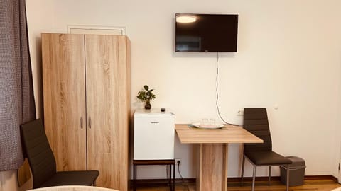 Sehr zentrales und modernes Zimmer in Isny im Allgäu mit Gemeinschaftsbad Vacation rental in Isny im Allgäu