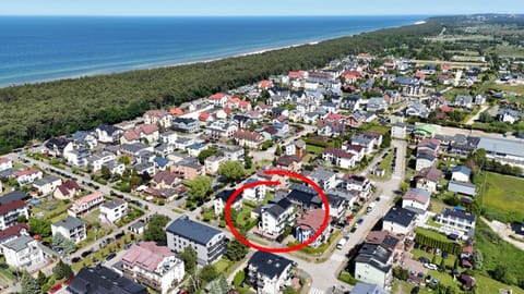 Property building, Day, Bird's eye view, Beach, Location