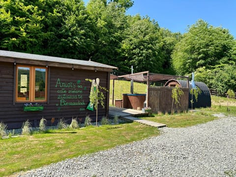 Property building, Spring, Day, Natural landscape, Hot Tub, Sauna, Garden view