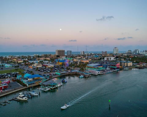 Quiet bayfront condo w/ boat slips & fishing pier! House in South Padre Island