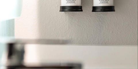 Bathroom, Decorative detail