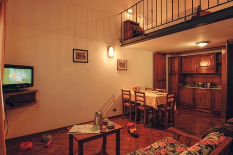 Casanova - Family Apartments Residence Condo in San Quirico d'Orcia