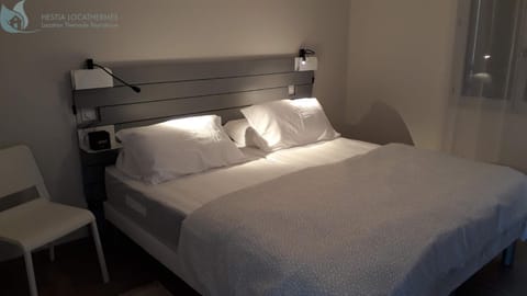 Bed, Night, Bedroom