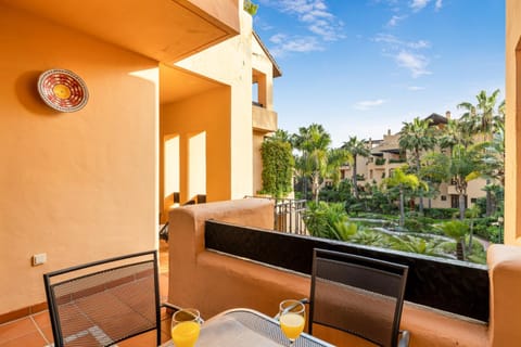 Balcony/Terrace, Garden view