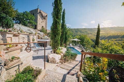 Garden, View (from property/room), Garden view, Swimming pool, sunbed