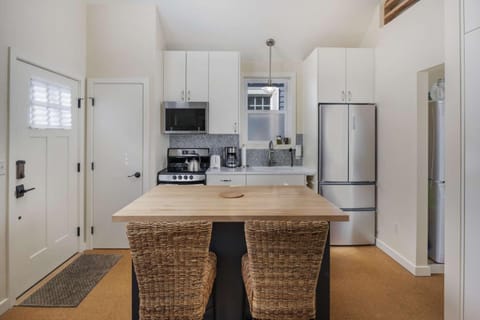 Castle Cottage House in Portland