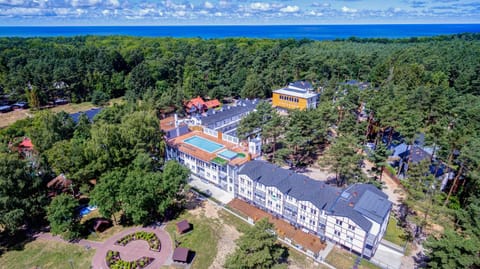 Nearby landmark, Neighbourhood, Natural landscape, Bird's eye view, Children play ground, Kids's club, Swimming pool