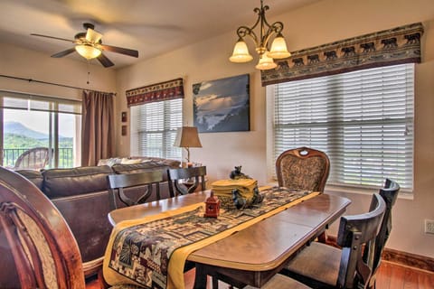 2 Mi to Attractions Pigeon Forge Condo Apartment in Pigeon Forge