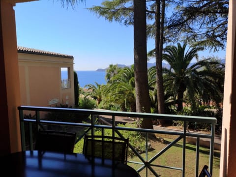 Balcony/Terrace, Garden view, Sea view