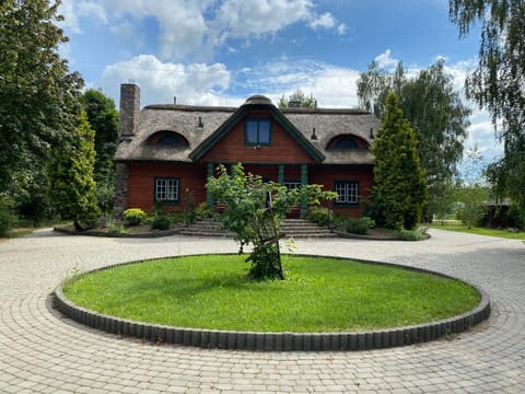Szczęśliwisko House in Masovian Voivodeship