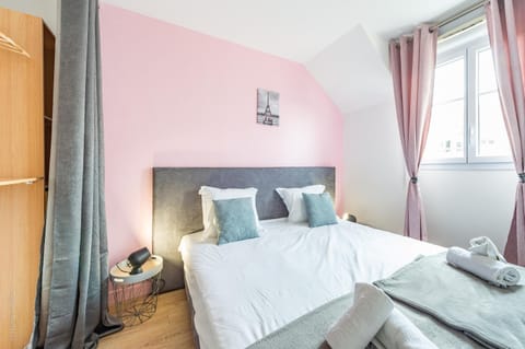 The Fabulous - Fairytale Factory Apartment in Bussy-Saint-Georges