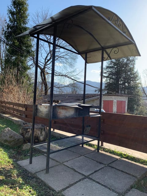 Natural landscape, BBQ facilities, View (from property/room), Mountain view