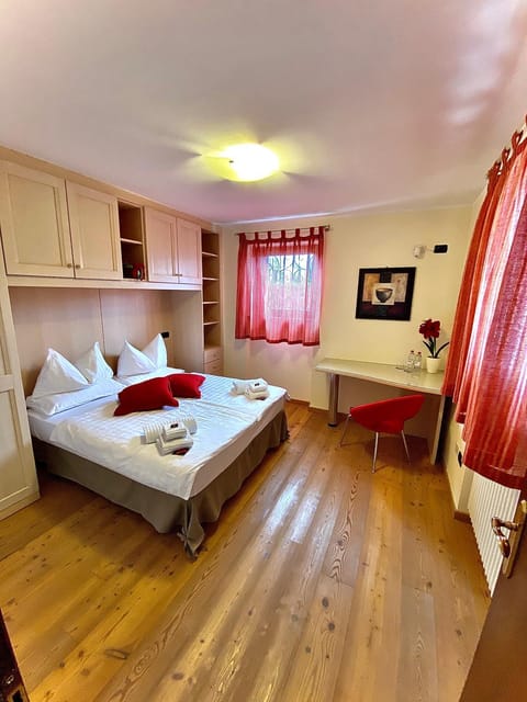 Appartamento Le Colonne - Relais Villa Quercia Apartment in Trentino-South Tyrol