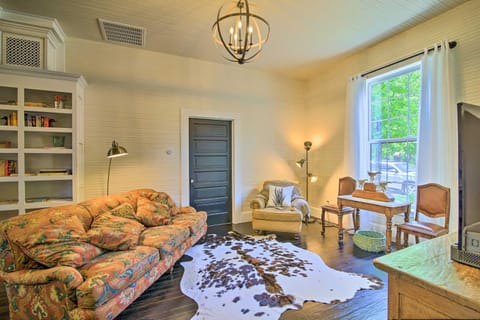 Updated Boerne Cottage Sip, Explore and Relax! House in Boerne