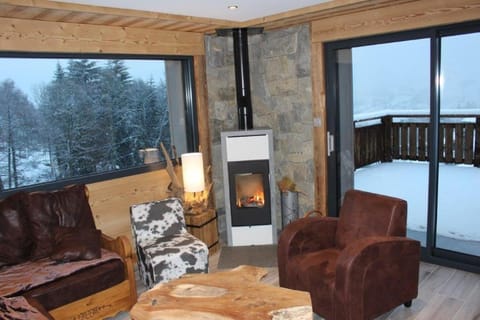 chalet bel horizon La Montagne Des Lamas Chalet in La Bresse