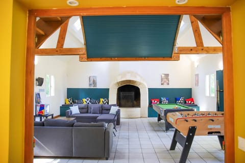 Crazy Villa Ecottay 61 - Heated pool & sauna - 2h from Paris - 30p Villa in Normandy