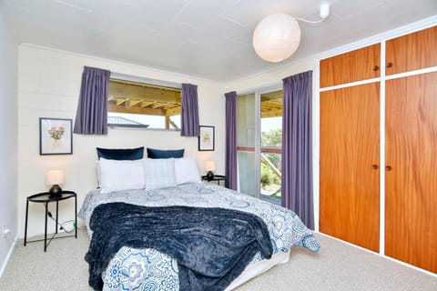 Akaroa Harbour View - Christchurch Holiday Homes Condominio in Akaroa
