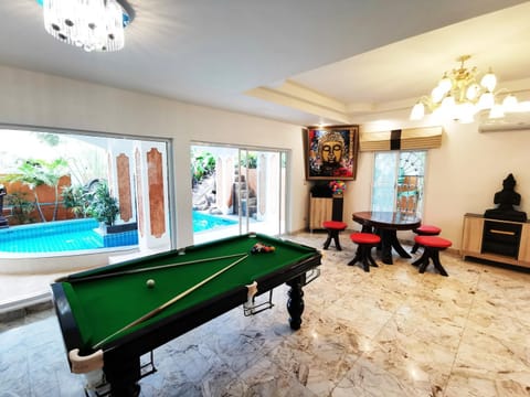 JOOPLAND Luxury Pool Villa Pattaya Walking Street 6 Bedrooms Villa in Pattaya City